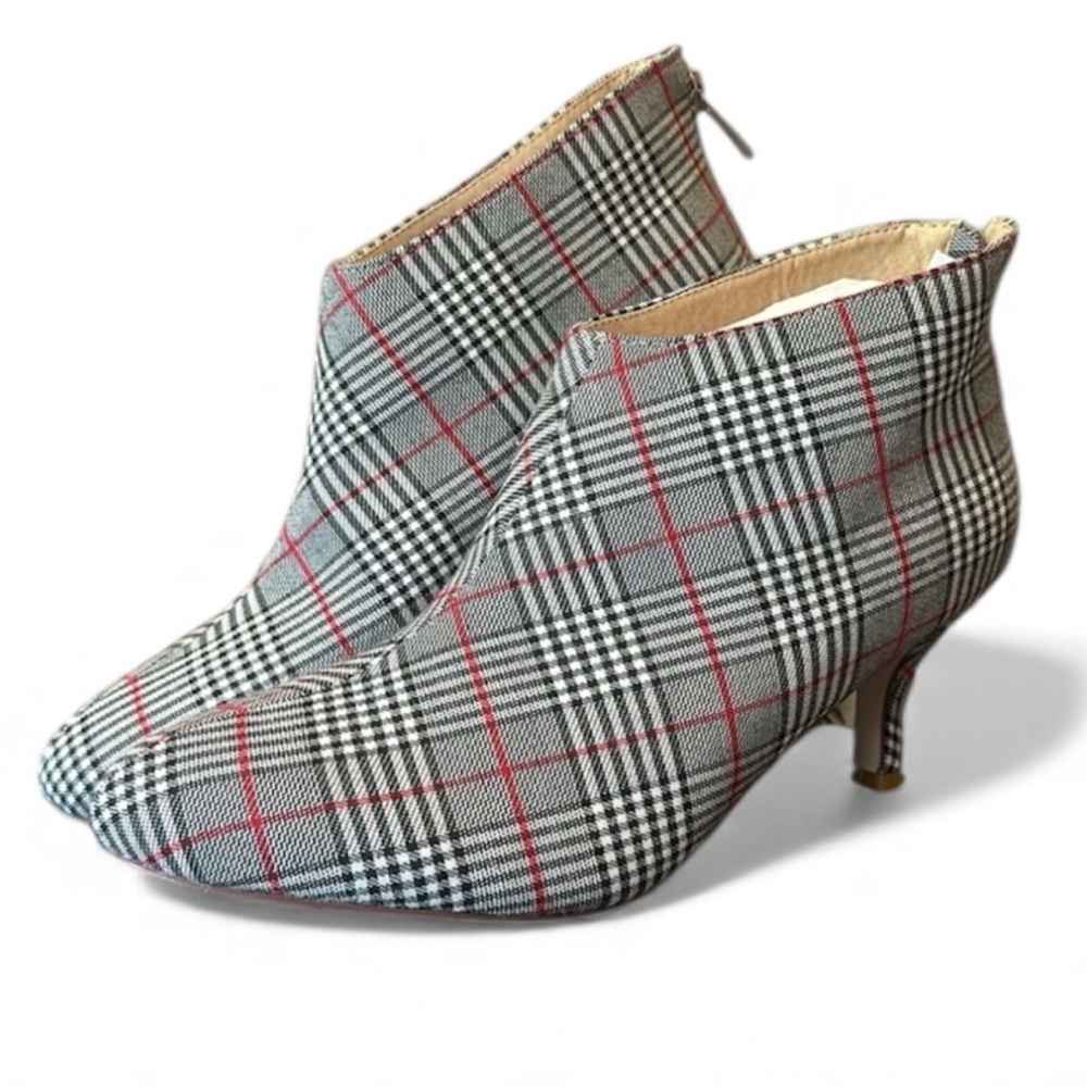 French Blu Black & White Plaid Kitten Heel Ankle Boots size 39